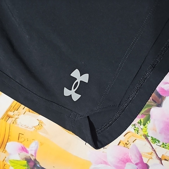 Under Armour Black Athleisure Shorts Size Small - Picture 2 of 7